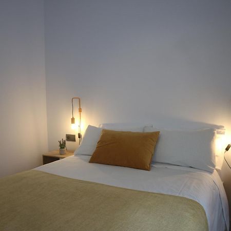 Apartamentos As Barxas Playa Moana Bagian luar foto